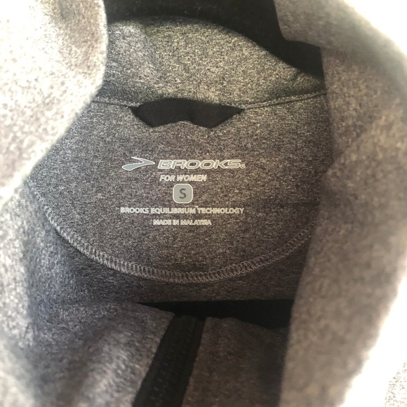 Brooks Running Long Jacket - Picture 2 of 4